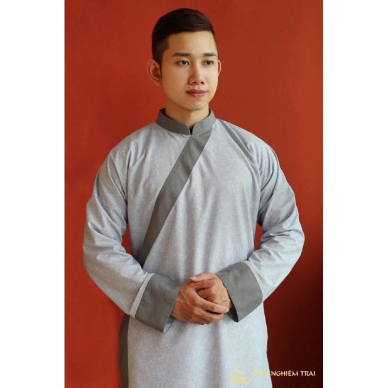 Trang phục áo dài nam - Phạm Nghiêm Trai